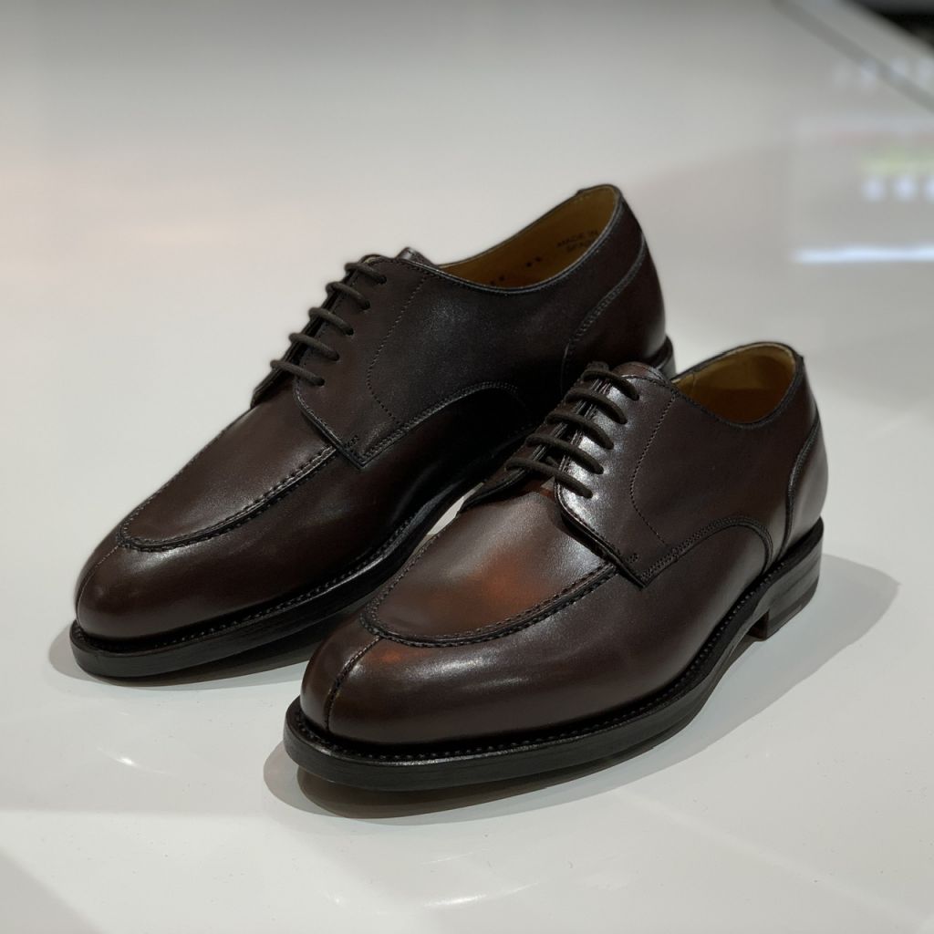 今日のクイズ】表参道店取扱”Berwick”モデル紹介～紐靴の巻～【表参道