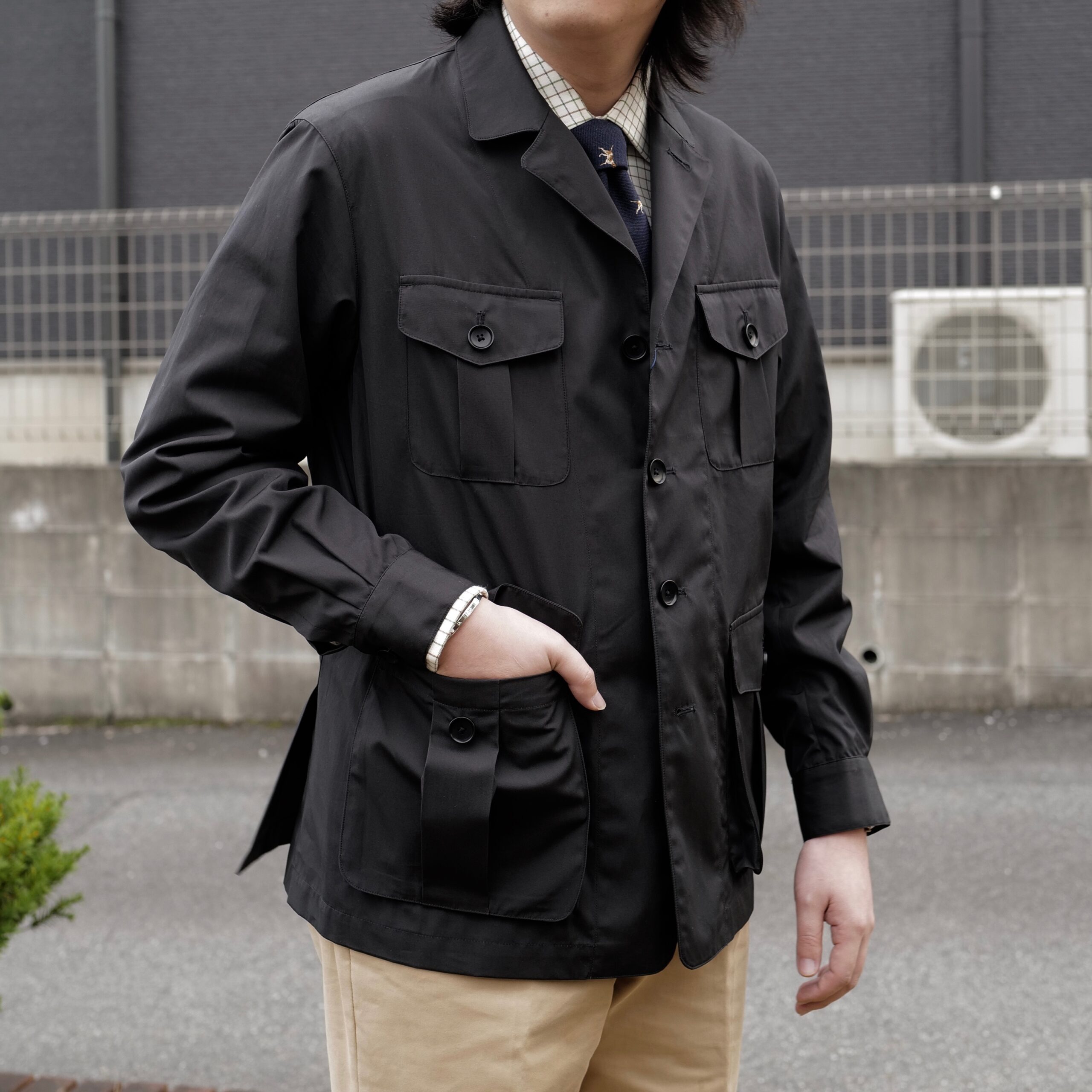 INVERTERE/インバーティア】旅慣れるための必需品サファリジャケットを