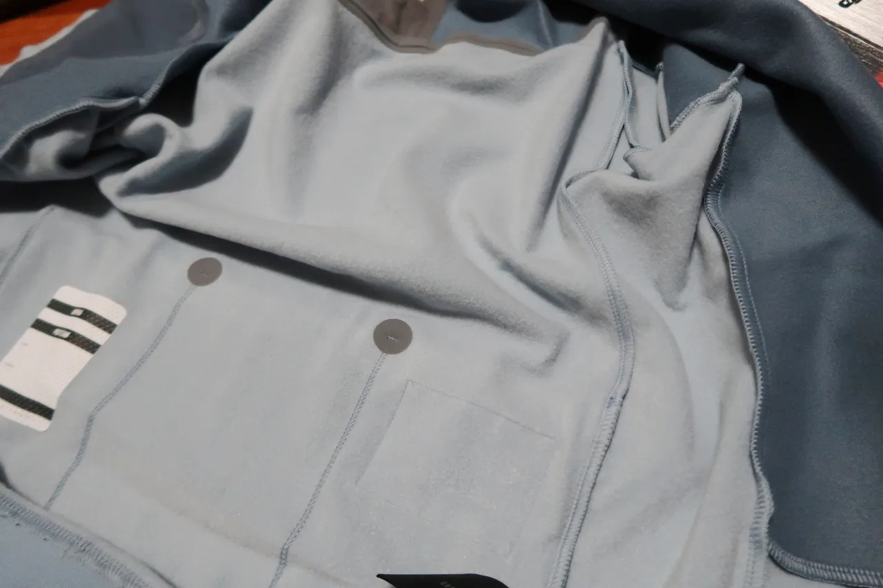 はじめてのラファ】「Rapha Men's Pro Team Winter Jacket」を買った話