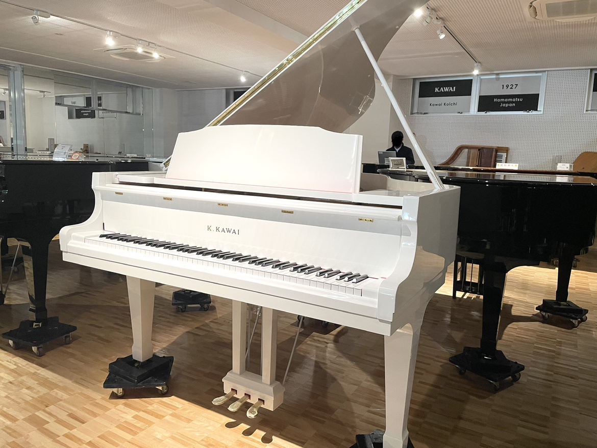 ピアノコンシェルジュ ご紹介！ KAWAI（カワイ）GS30ホワイト ｜ 世界