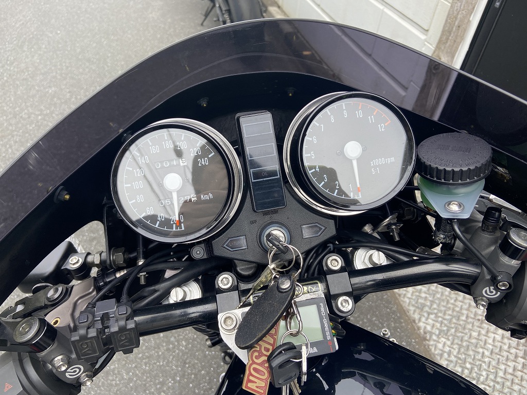 Z1R1 S.J様 オーバーホール済み純正メーターに交換 | GREEN GARAGE