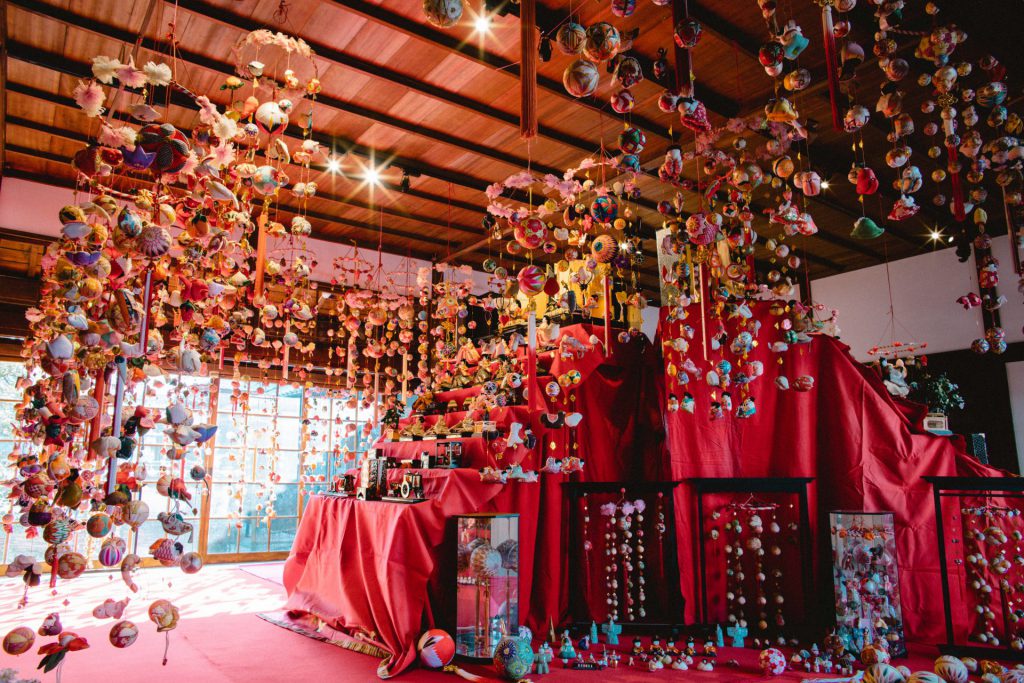 柳川さげもん 可愛いらしいつるし雛で祝う福岡県柳川市伝統のひな祭り