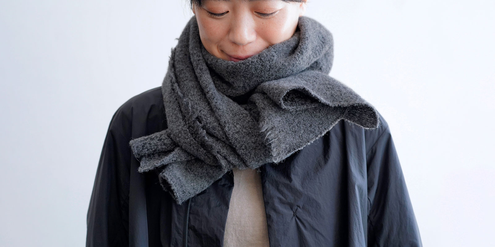 sold out】d縮絨ウールマフラー・グレー | D&DEPARTMENT