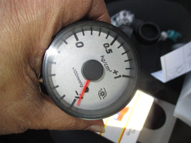 S15シルビアの純正ブースト計が故障！社外ブースト計を取り付け