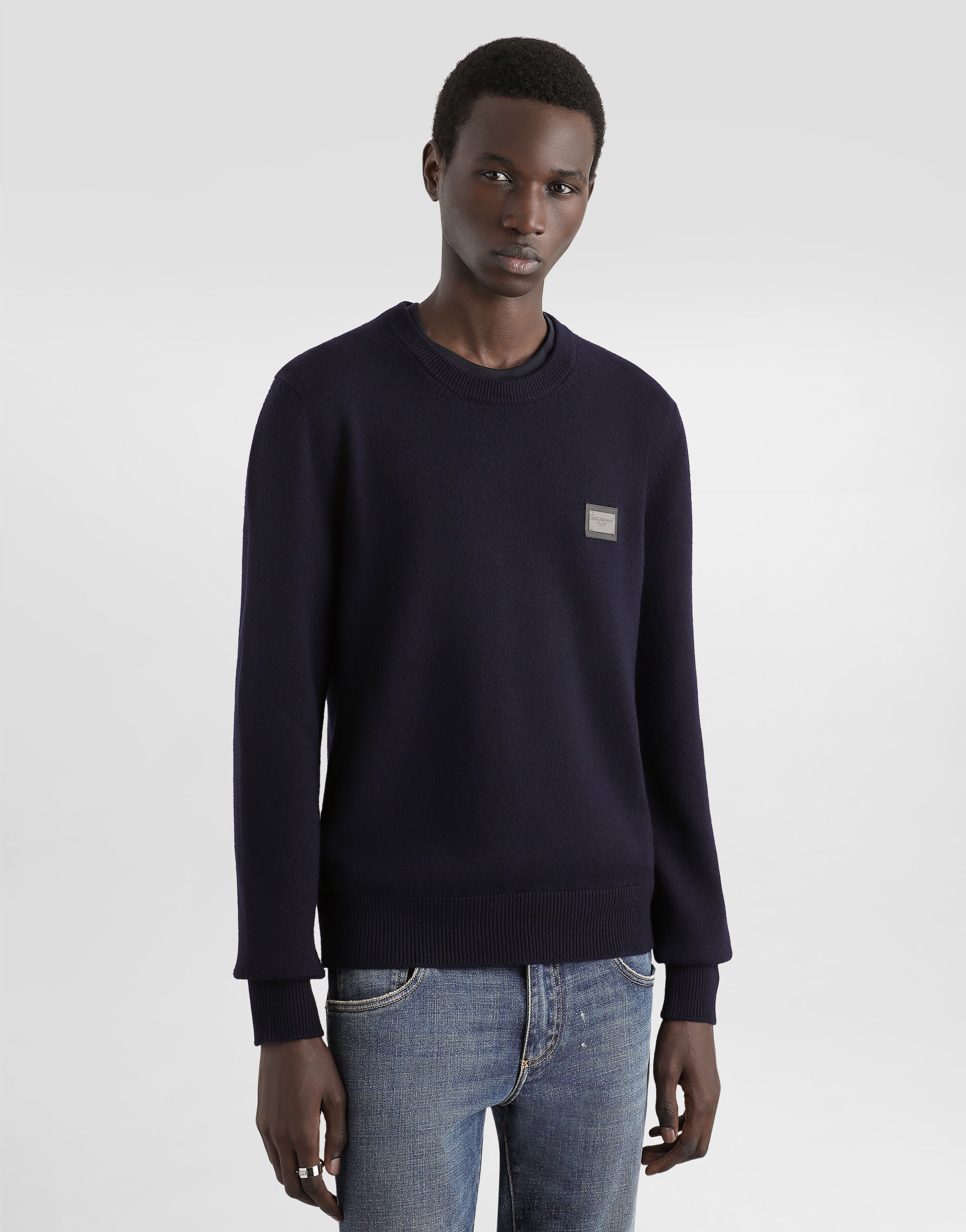 Wool round-neck sweater with branded tag in Blue for Men
