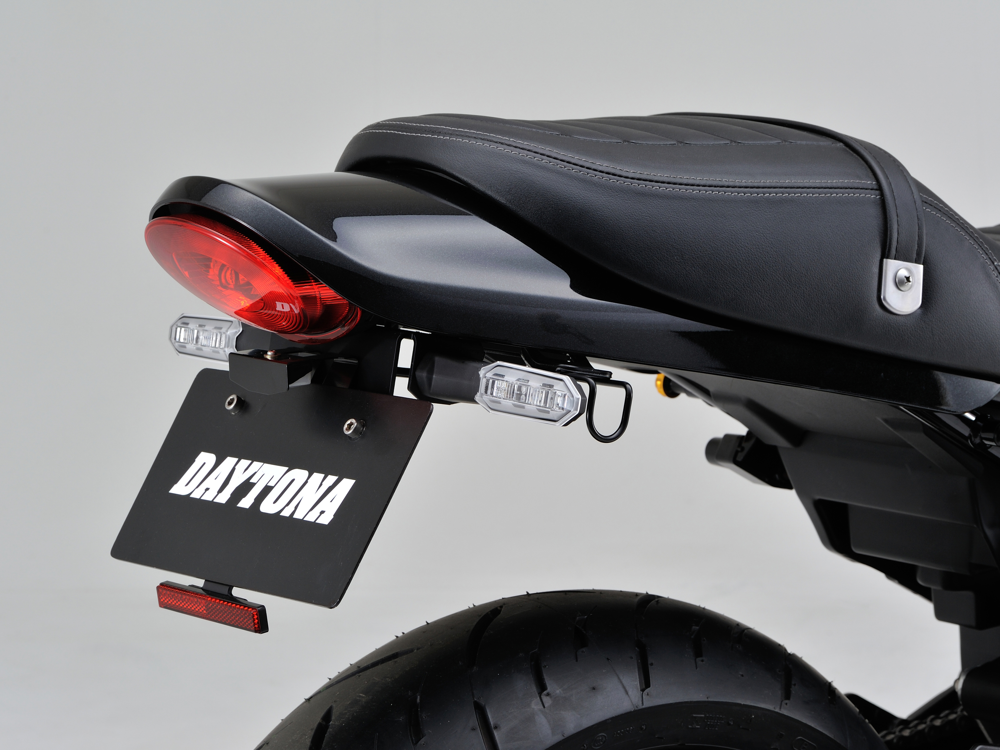LEDフェンダーレスキット（ナンバー取付ステー） Z900RS/CAFE｜株式