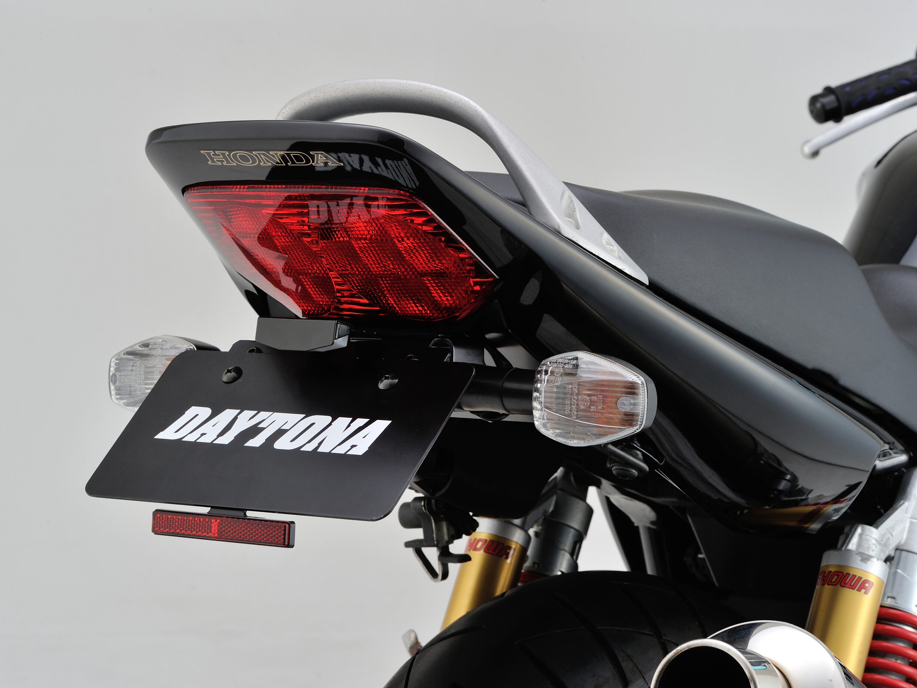 LEDフェンダーレスキット（ナンバー取付ステー） CB400SF/SB｜株式会社
