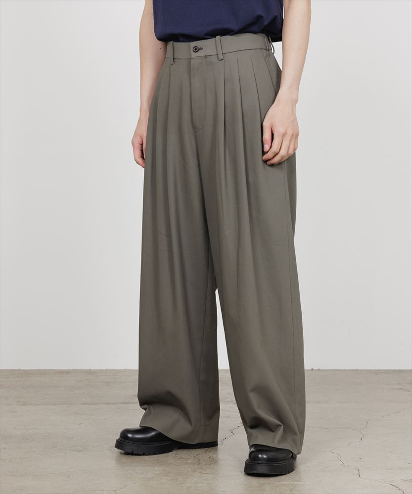 MARKAWARE(マーカウェア) - TRIPLE PLEATED WIDE TROUSERS ORGANIC