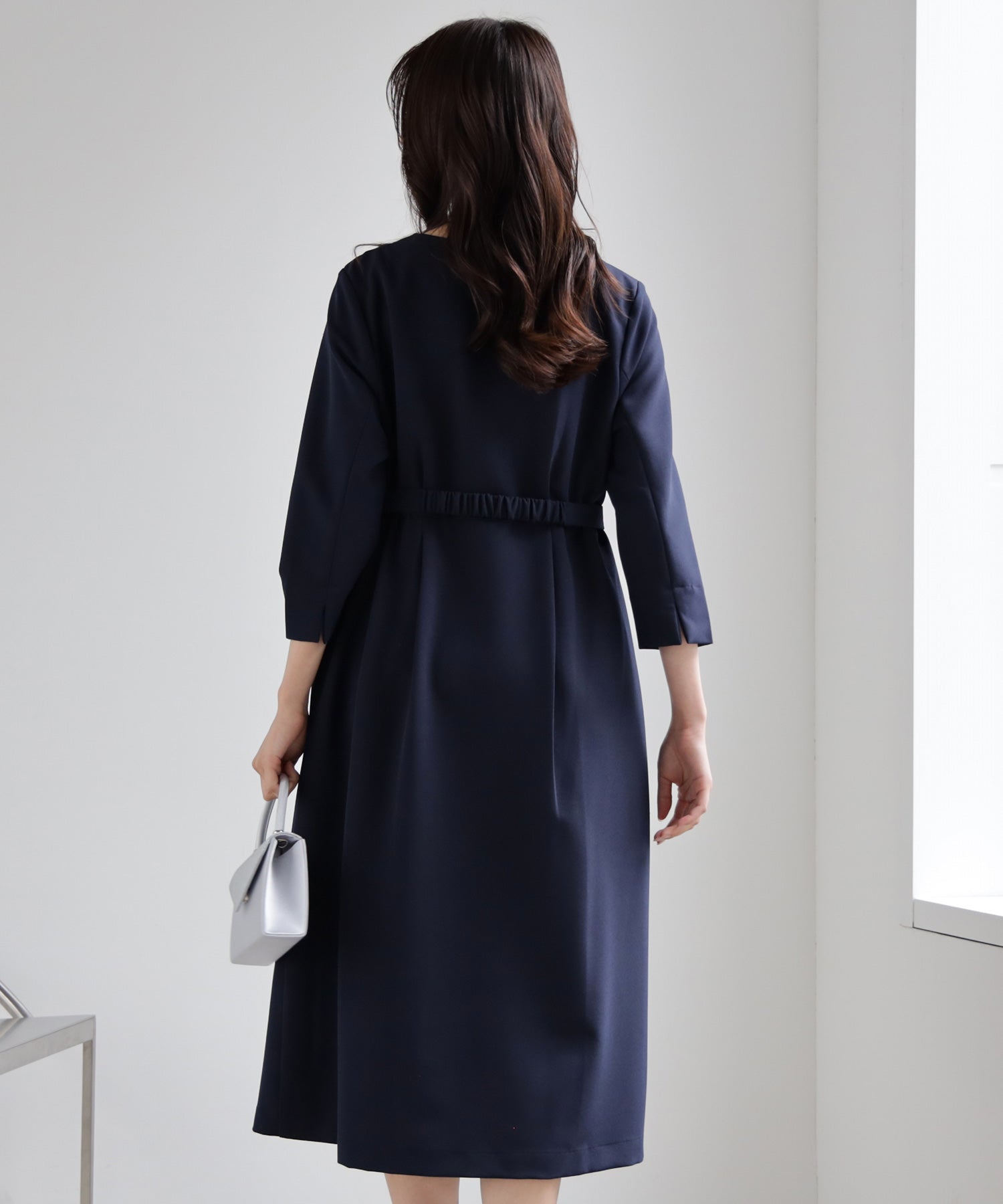 立体感が魅力のフォーマルワンピースdsy0141 ネイビー – [公式]DRESS+