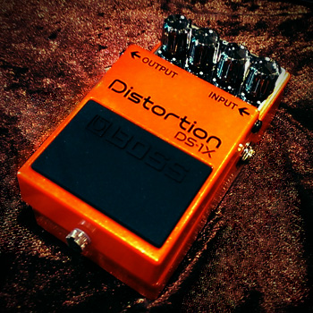 BOSS DS-1X」DS-1の名を継ぐディストーションペダルをレビュー | 魔法