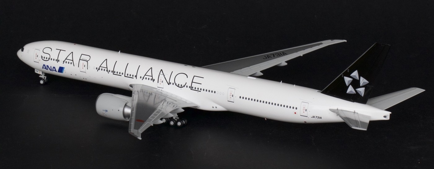 全日空商事 1/200 ANA 777-300ER STAR ALLIANCE 全日空商事 1/200 ANA