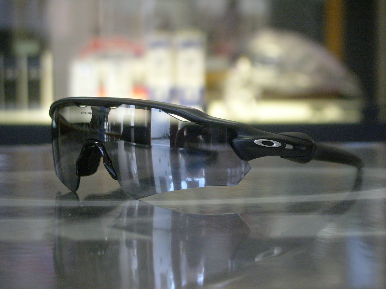 曇天時に使える野球用のカスタムサングラスをOAKLEYで！ - 福井県福井