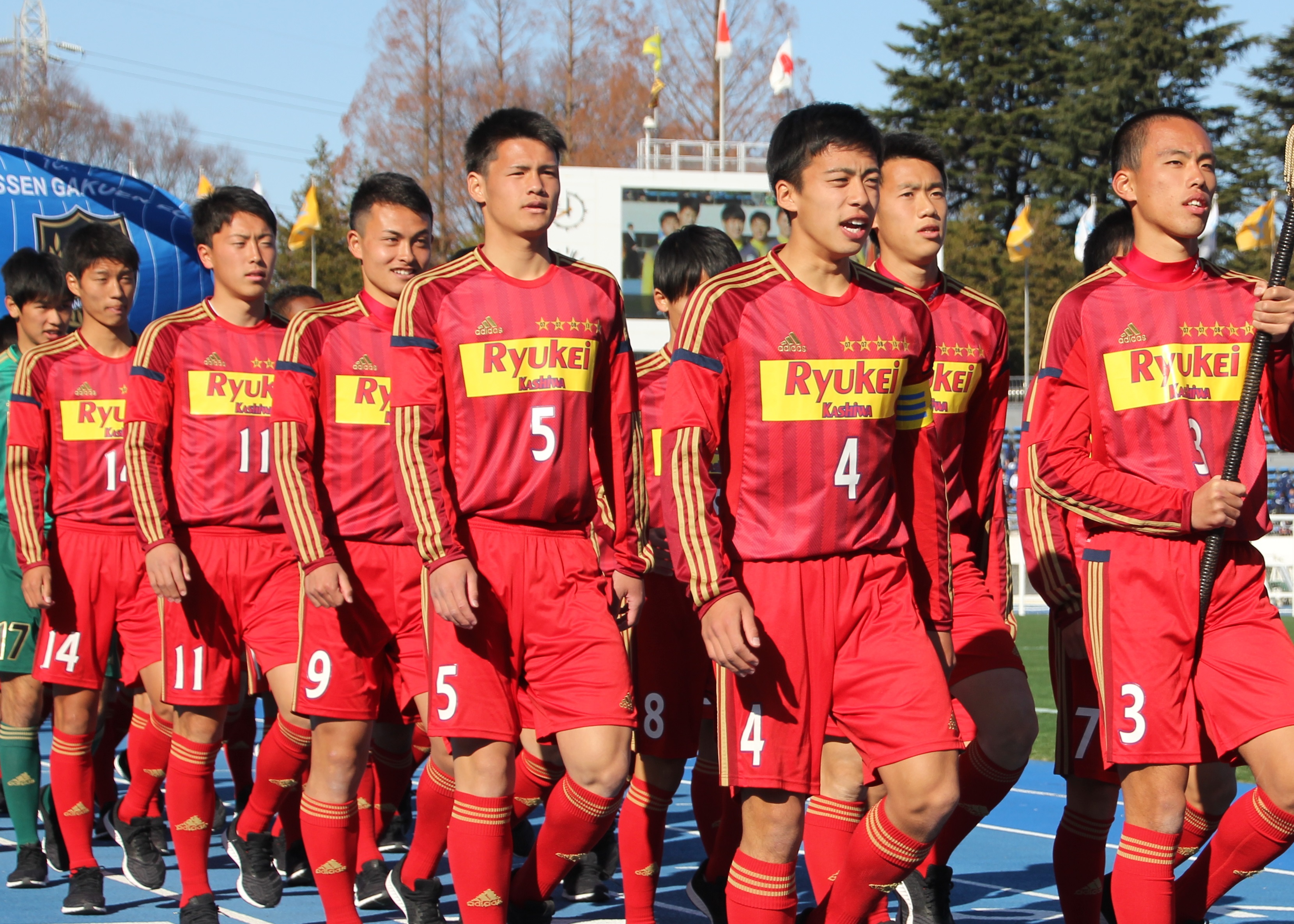 流通経済大柏高校 サッカー部 ベンチコート L（¥13,000）