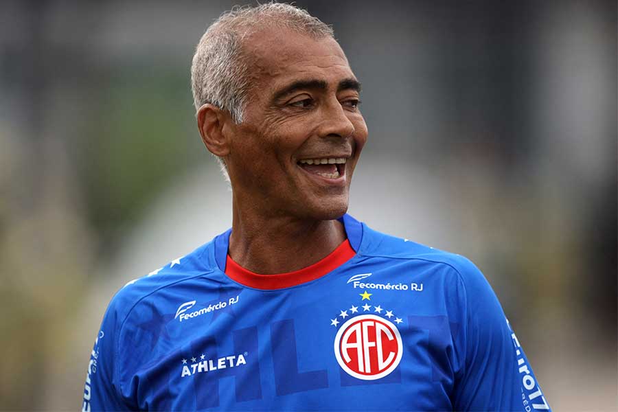現役復帰の58歳ロマーリオ、トレーニング開始の