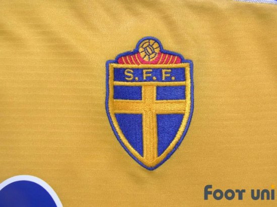 Sweden Euro 2000 Home Shirt #20 Henrik Larsson - Online Shop From