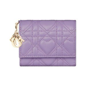 ディオール“幸運を呼ぶハート”の「カナージュ」ステッチ入りミニ財布