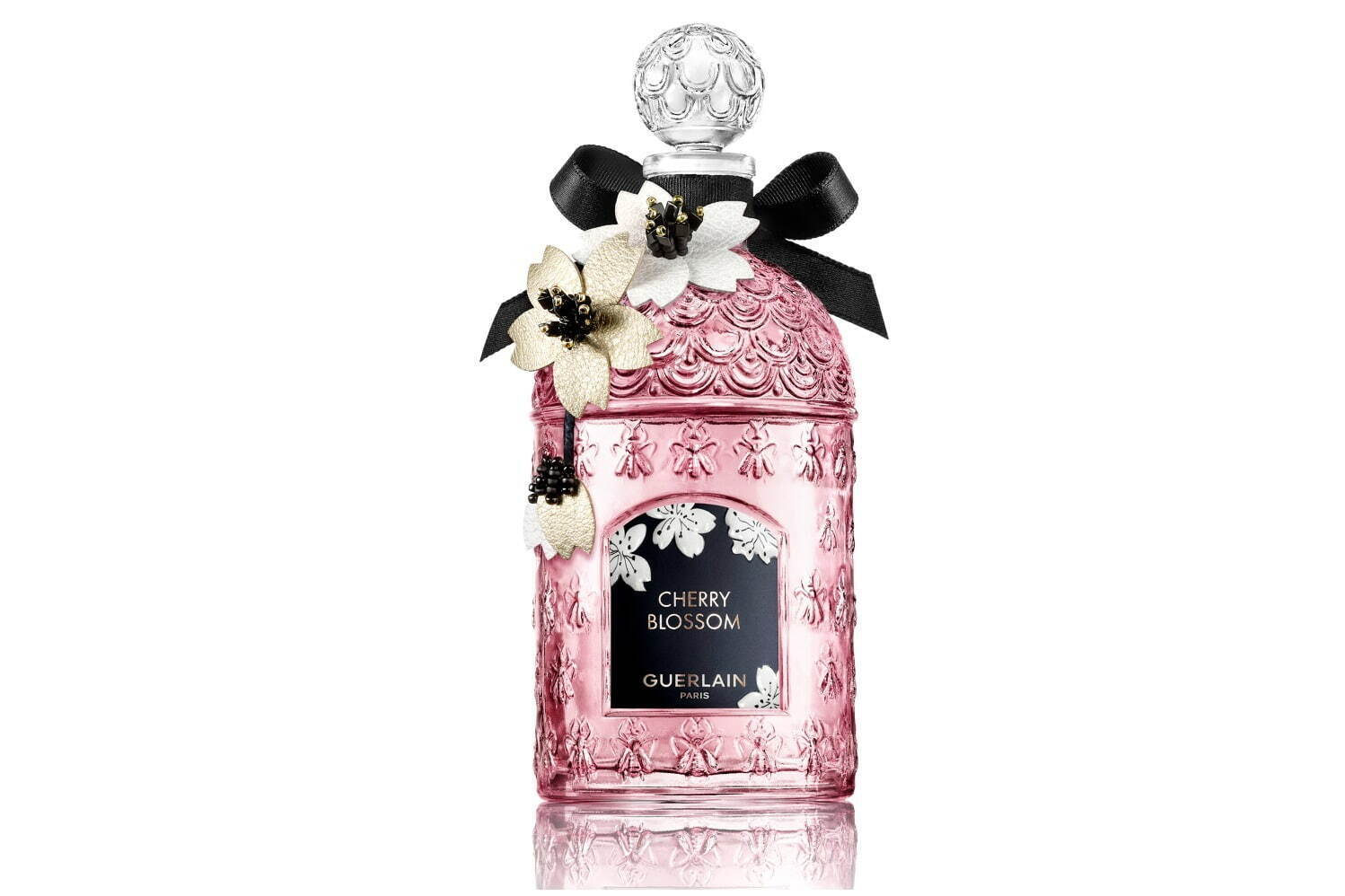 ゲラン“桜の香り”の春限定フレグランス「チェリーブロッサム」夜桜を