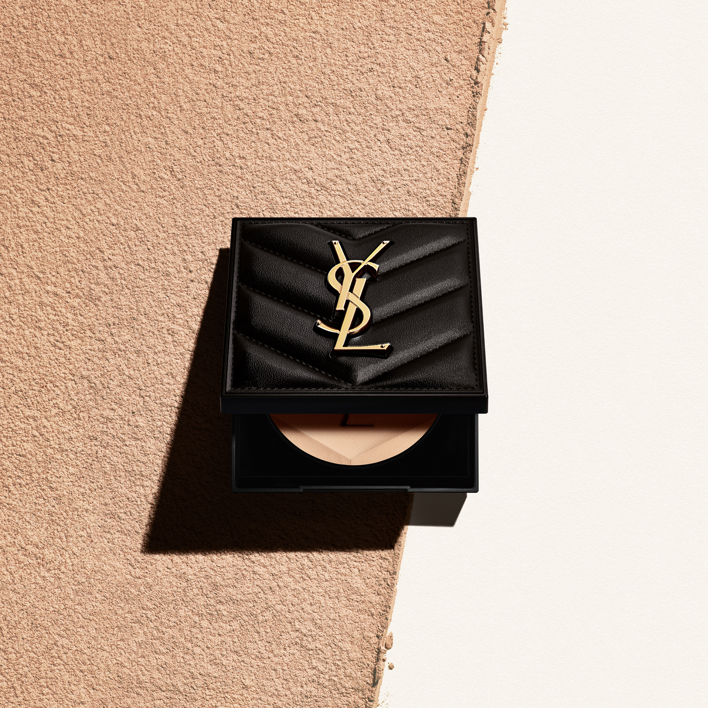 YSL「オールアワーズ」から新作プレストパウダーが登場 “瞬間”と“長