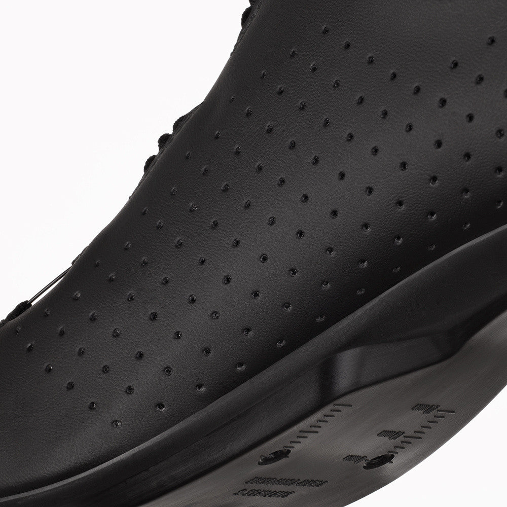 Vento Omna Wide Black/Black - Fizik