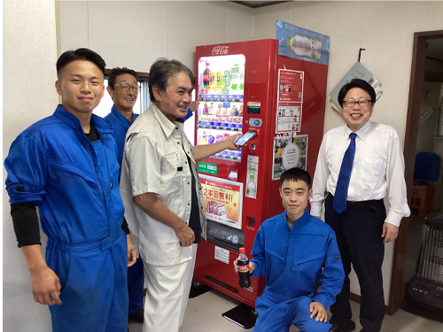 ファイターズ基金応援自動販売機の売上約53万円を受贈 | 北海道日本