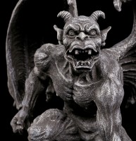 Gargoyle mit Hörnern ✓ Wächter der Nacht