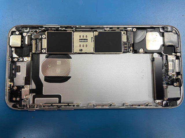iPhone6s(A1688)起床後に気づいたら起動していなかった本体の電源復旧