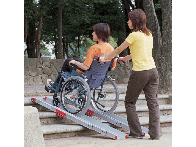 東山産業 スライドスロープ ESK300 アルミ 1.5 ～ 3m車椅子段差解消