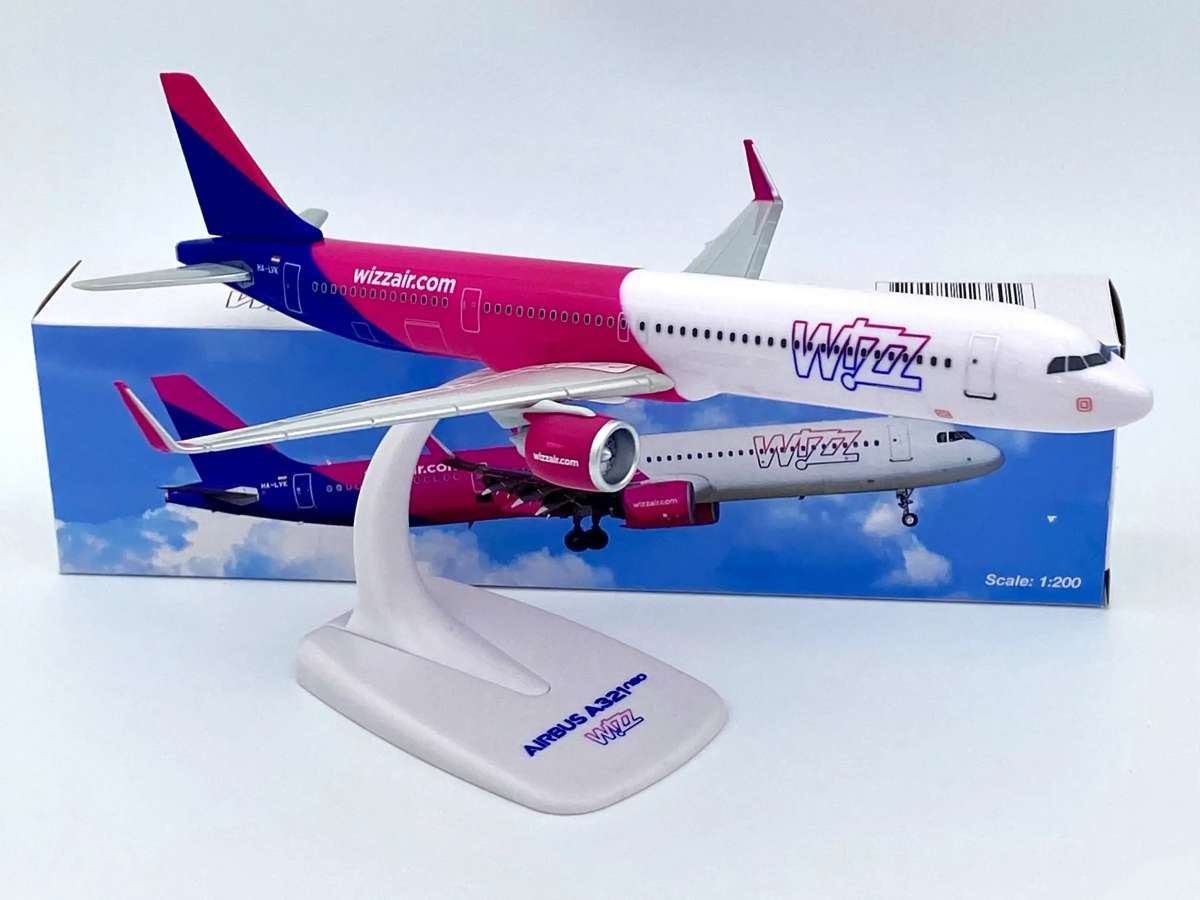 Wizz Air 1/200航空機モデル Wizz Air 1/200航空機モデル Wizz Air 1/200