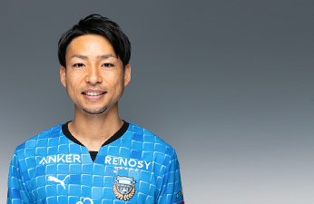 FW11/小林 悠選手 | 選手・スタッフプロフィール2022 : KAWASAKI FRONTALE