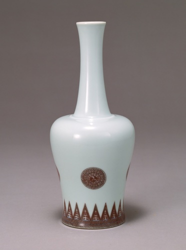 青花釉裏紅団文瓶 | 景徳鎮窯 | 収蔵品詳細 | 作品を知る | 東京富士