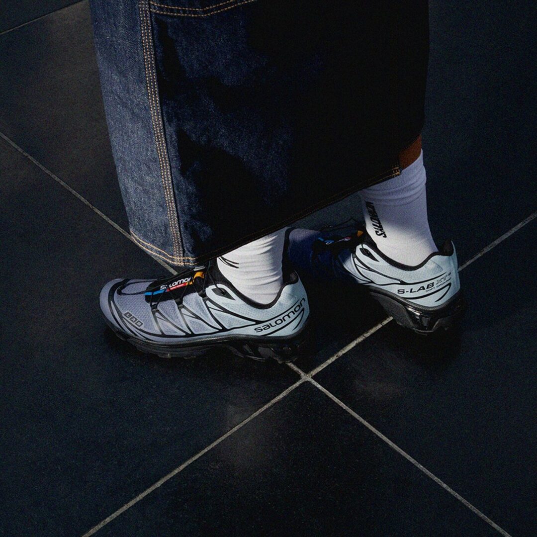 2024年 発売】SALOMON XT-6 CHROMATIC “Black/Blue Fog” (サロモン