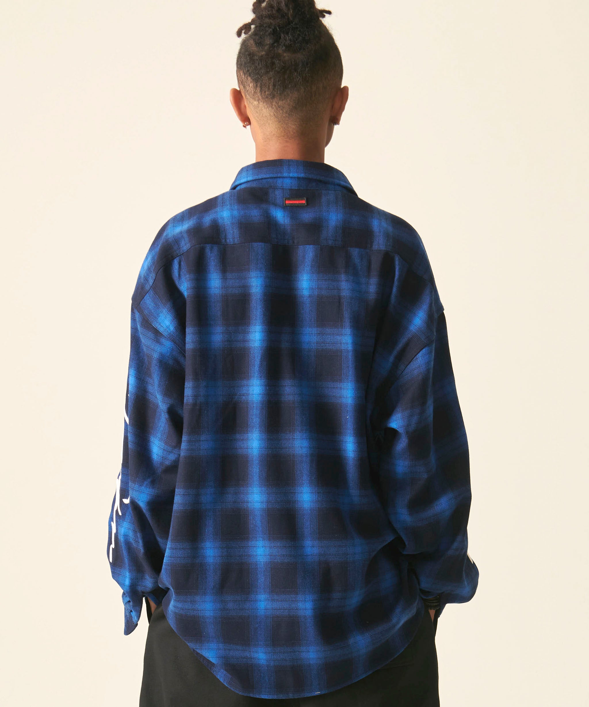 FUBU フブ トップス 長袖チェックシャツ 。FUBUはアメリカの代表的な