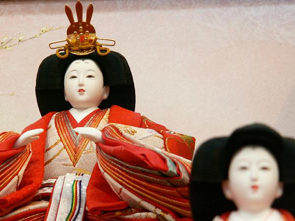 五人囃子が一緒です♪ご～にんばやしのふえたいこ～♪これでうちの