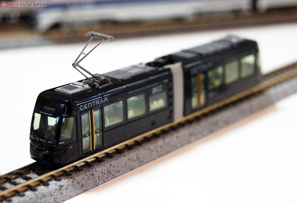 美品 KATO 富山市内環状線＜セントラム(黒)＞ Amazon | KATO Nゲージ