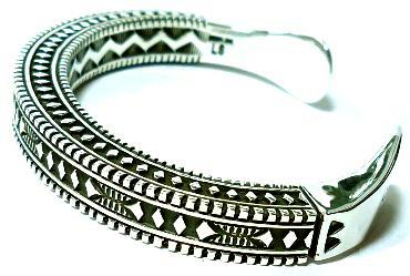 Lyle Secatero（ライルセカテロ）作 ブレスレット・バングル