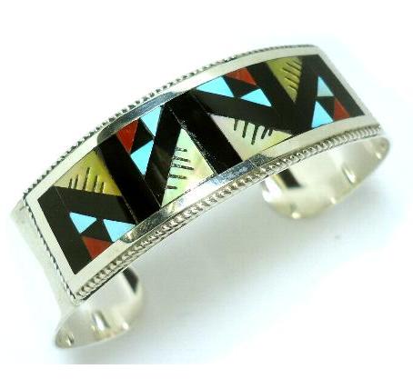 インディアンジュエリー ズニ族のブレスレット・バングル