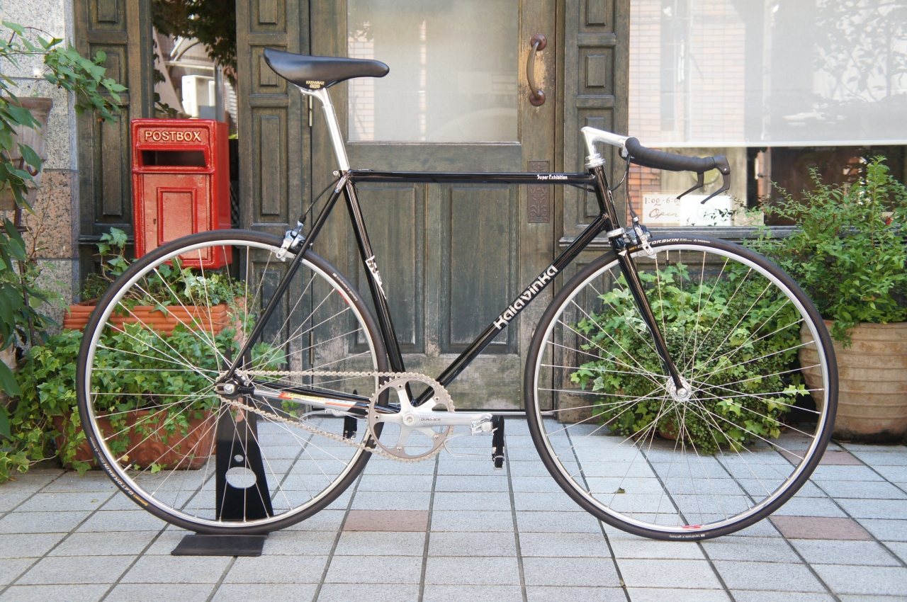 ハンドメイドブランド【Kalavinka】フレーム、アッセンブルさせて