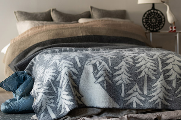 クリッパン HOUSE IN THE FOREST ラムウール シングル 130×180cm