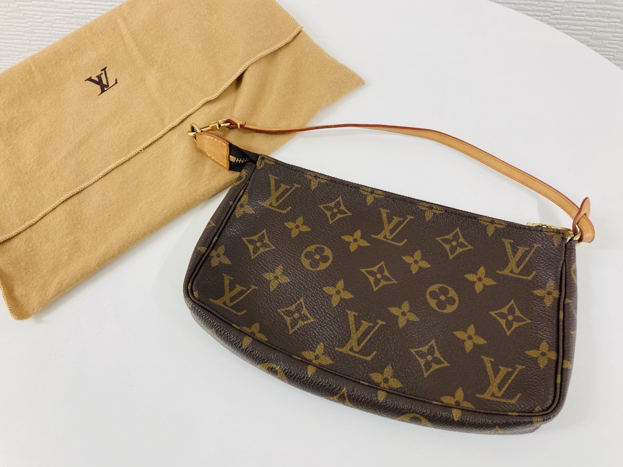 Louis Vuitton/ルイ・ヴィトン アクセソワール ポーチ M51980 VI0070
