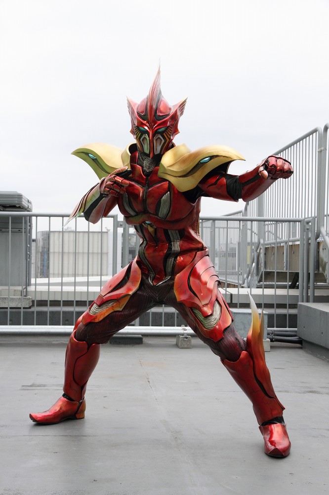 フェニックス | 仮面ライダー図鑑 | 東映