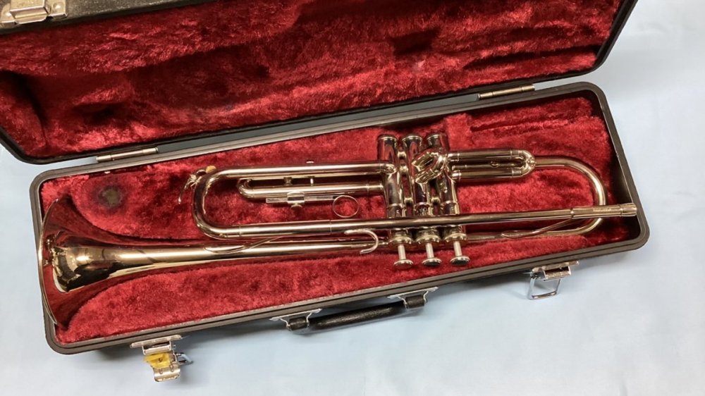 YAMAHA YTR1310 トランペット 本体 マウスピース2種付き YAMAHA