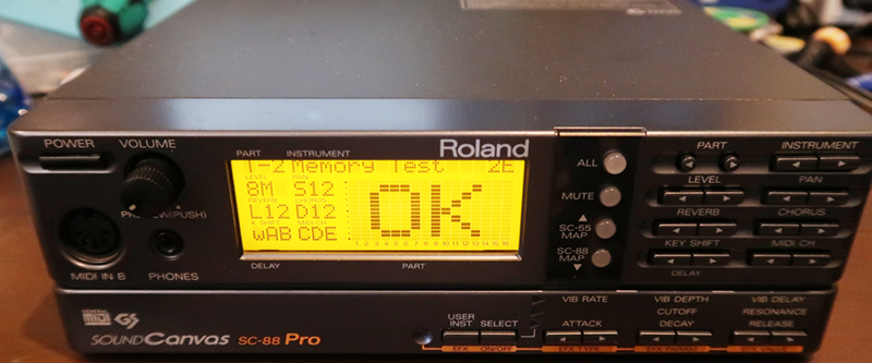 Roland SC-88Proの修理：電解コンデンサ交換 | ごはんたべよ