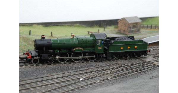 Bradley Manor Bachmann 31-300 Manor Class 4-6-0 7802 OO Gauge
