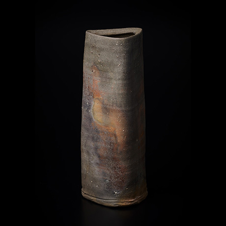 No.2 金重陶陽 備前三角花入 ／ KANESHIGE Toyo Flower vase, Bizen