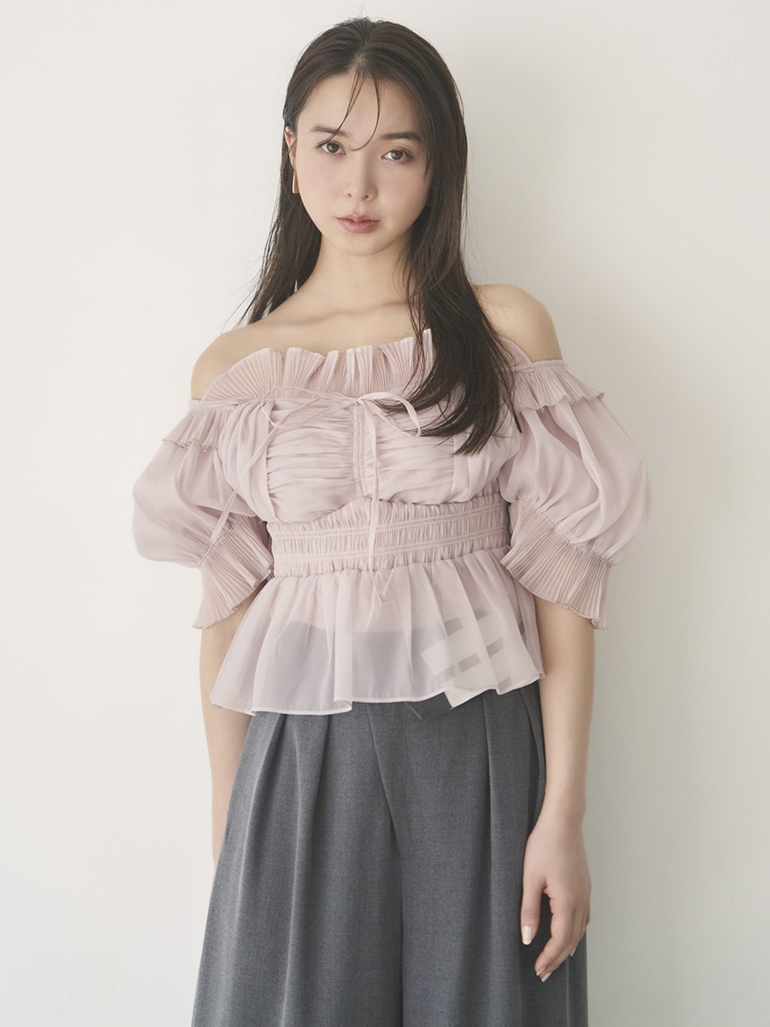 ボリュームギャザーフリルオフショルブラウス