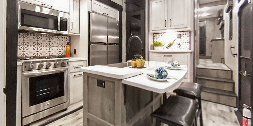 2023 Venom 4013TK Fifth Wheel | KZ RV