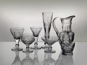 二ズボール半日ツアー！チェコ名産ボヘミアングラス工場見学【英語