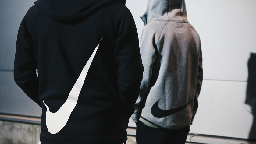 ナイキ テックフリースに新作が登場。#テック推進委員会のスタイリング