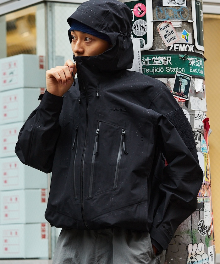 プラスフェニックスとフリークス ストア。今回のコラボアイテムは待望