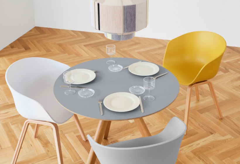 世界中で愛されるダイニングテーブル CPH20 ROUND | 【公式】HAY